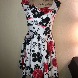 Belle Poque 1950’s Style Ruched White,Black & Red Floral Pin up Dress Size Small